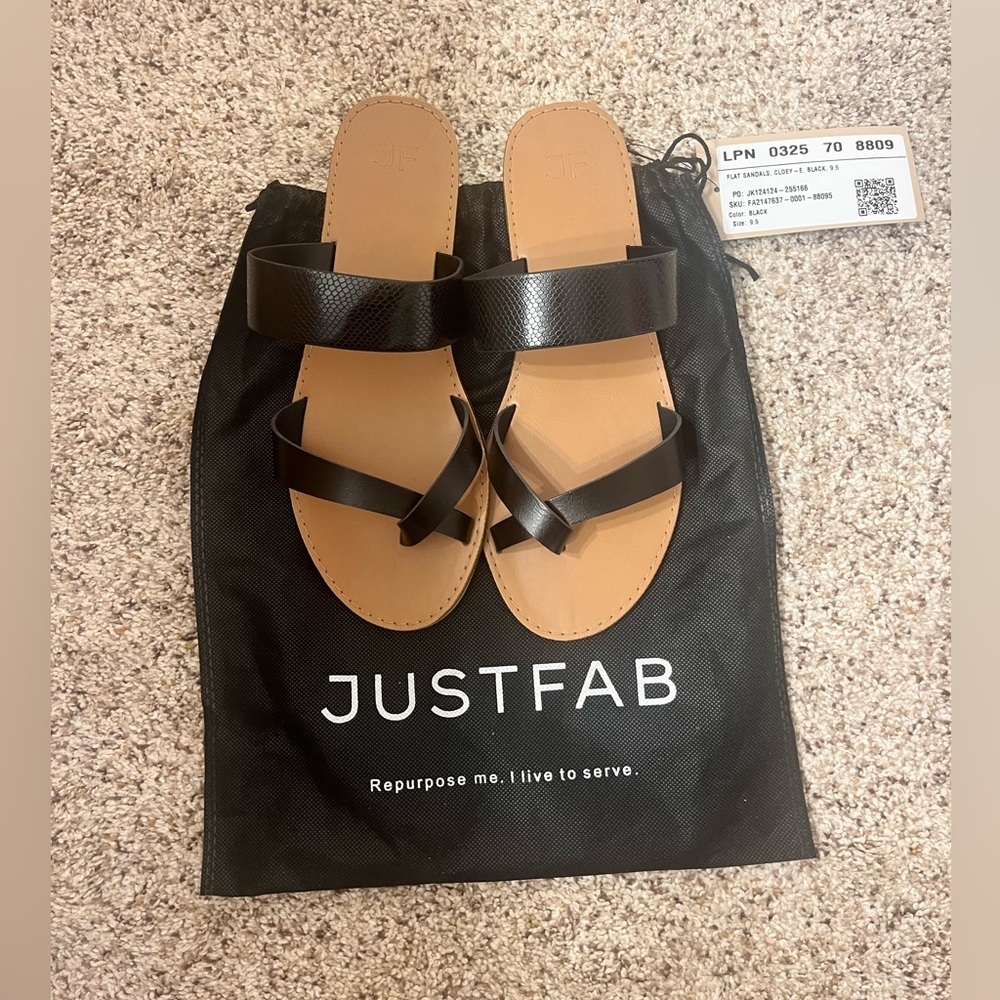 Black sandals NWT